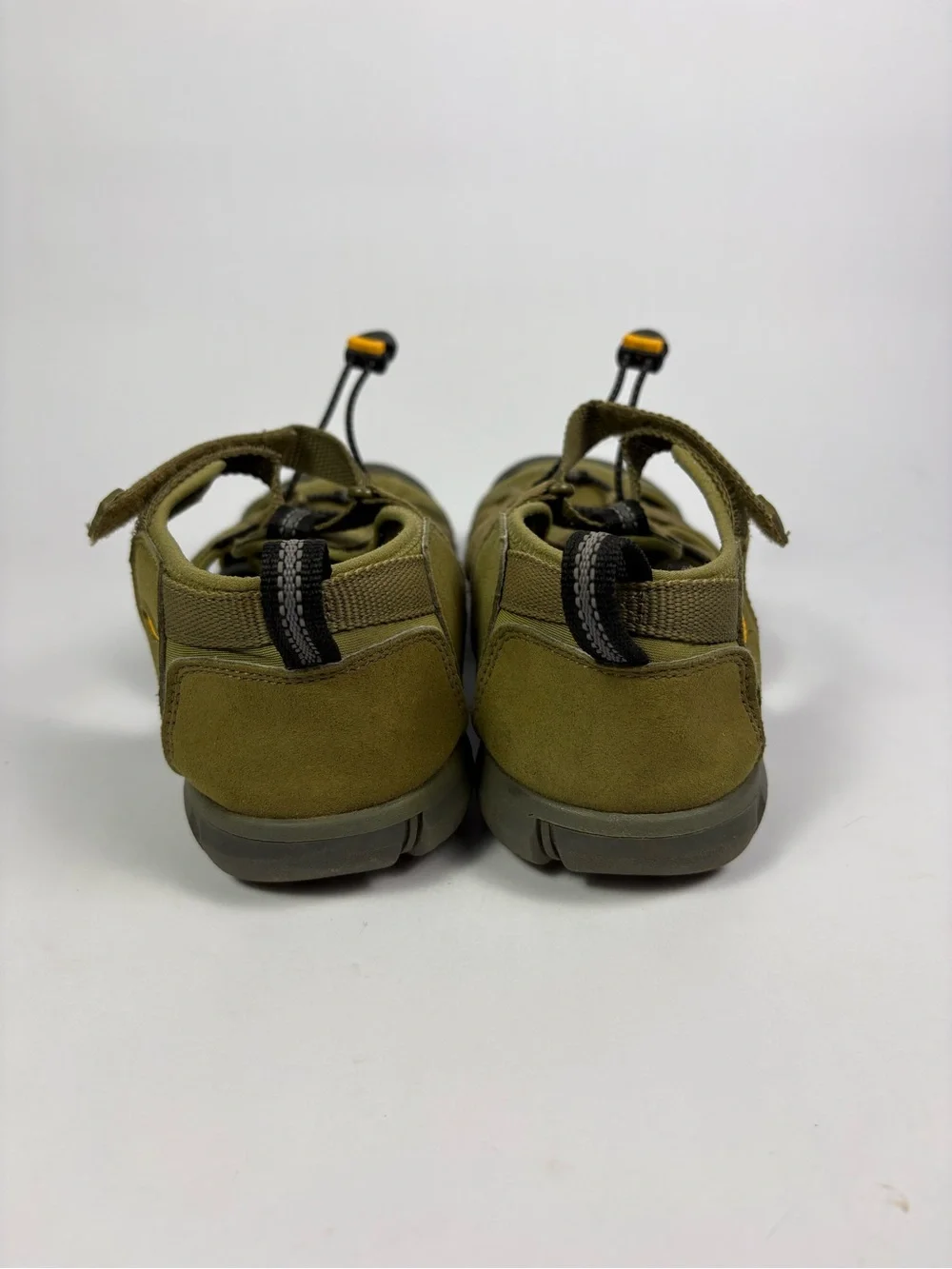 Keen SEACAMP 1025145 OLIVE Green SAFFRON Hiking Sandals Youth US 7 , EU 39
